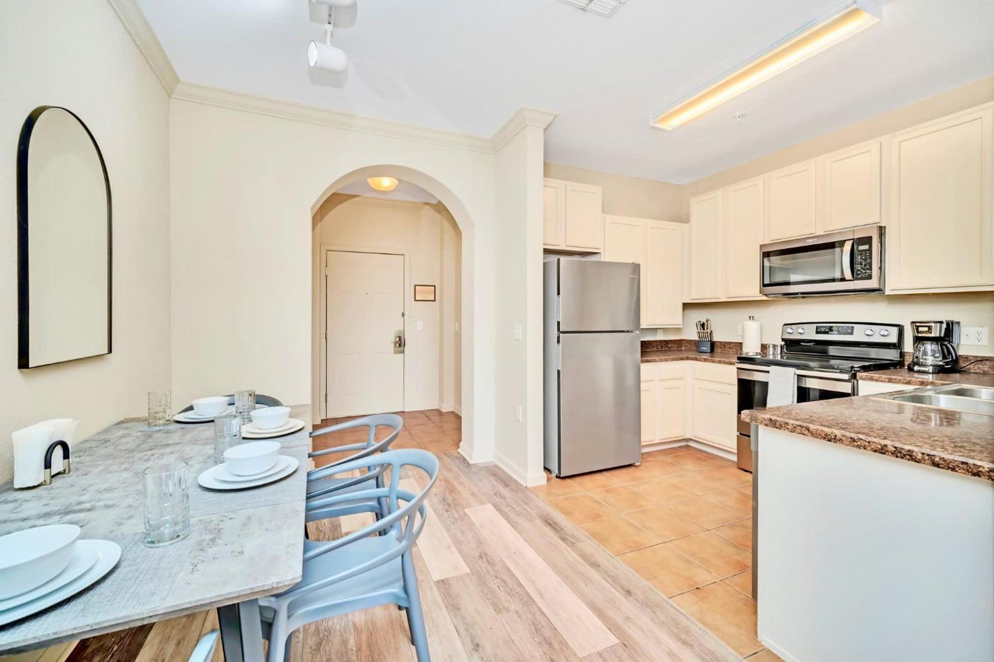 Stunning 2Br Condo With Hot Tub And Pool, Near Disney! Orlando Exterior foto